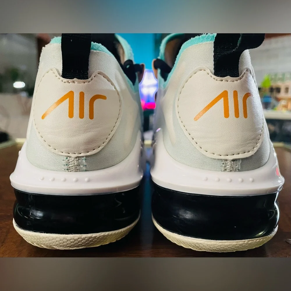 Nike Air Max Infinity
'Phantom' Clean shoe. Replacement box.
10.5 M - Picture 7 of 11